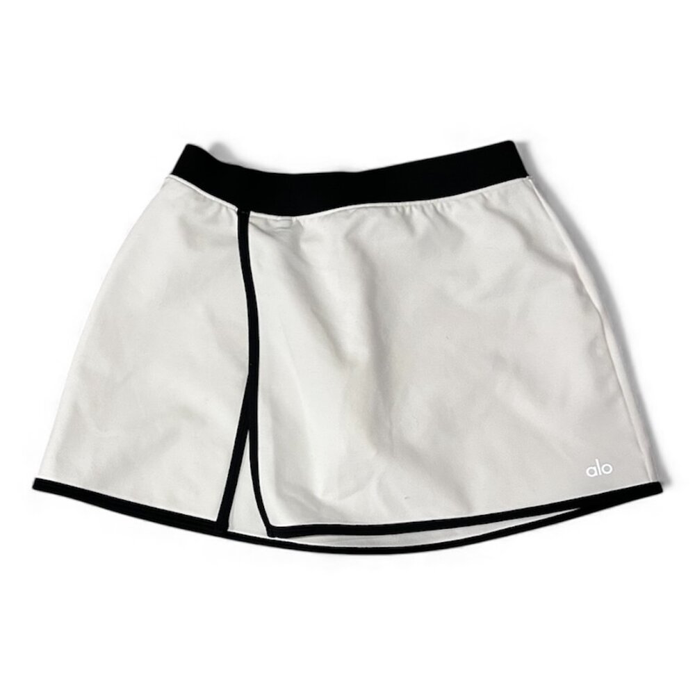 Alo Airbrush Streamlined Skirt in Ivory / Black XS